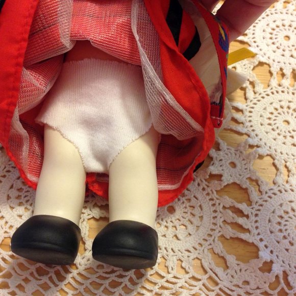Precious Moments Doll by Samuel Butcher, likely vintage - Picture 11 of 13